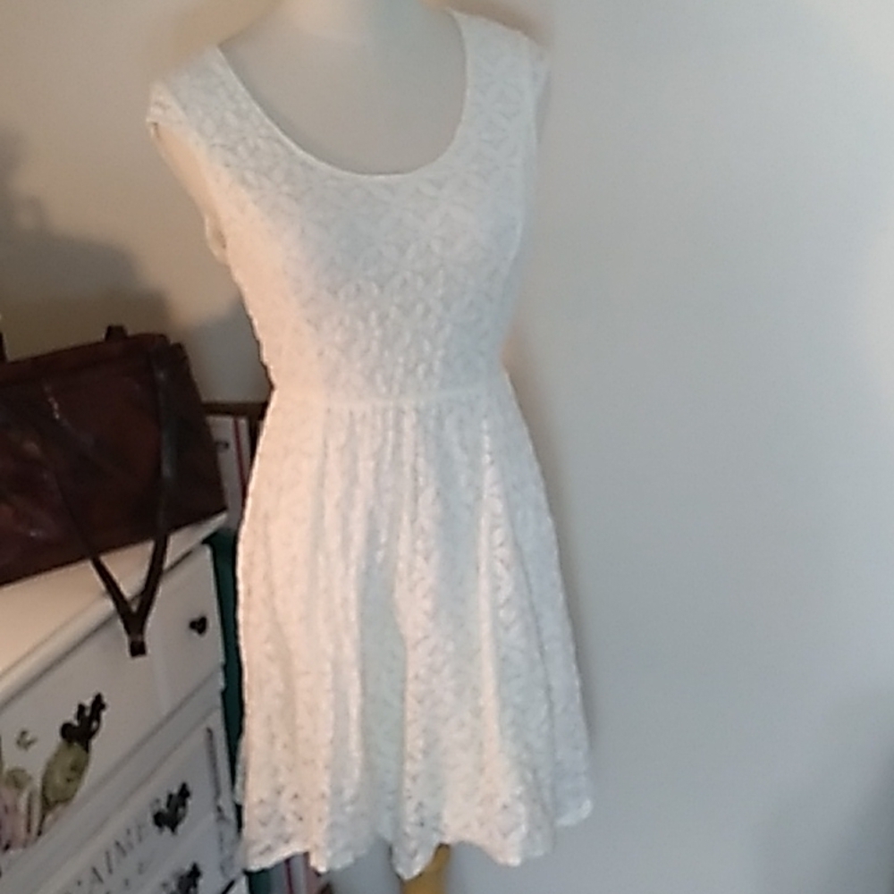 O'Neill white lace daisies mini dress 👗